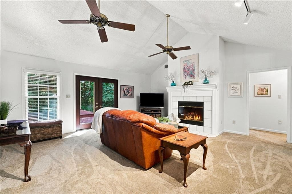 3 bedroom, 2 bathroom, 3,672 sq ft single family residence for sale at 5011 Peach Mountain Circle, Gainesville, GA 30507 — photo 7