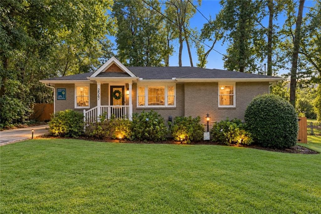 3 bedroom, 2 bathroom, 1,590 sq ft single family residence for sale at 2567 Mccurdy Way, Decatur, GA 30033