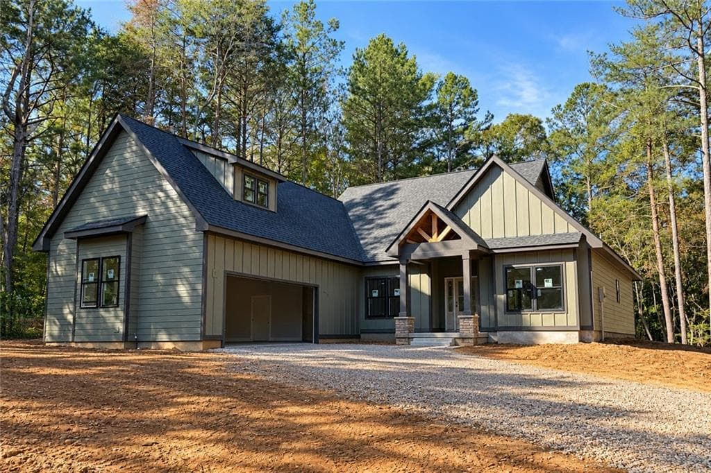 3 bedroom, 2 bathroom, 2,297 sq ft single family residence for sale at 8725 Highway 136, Talking Rock, GA 30175 — photo 2