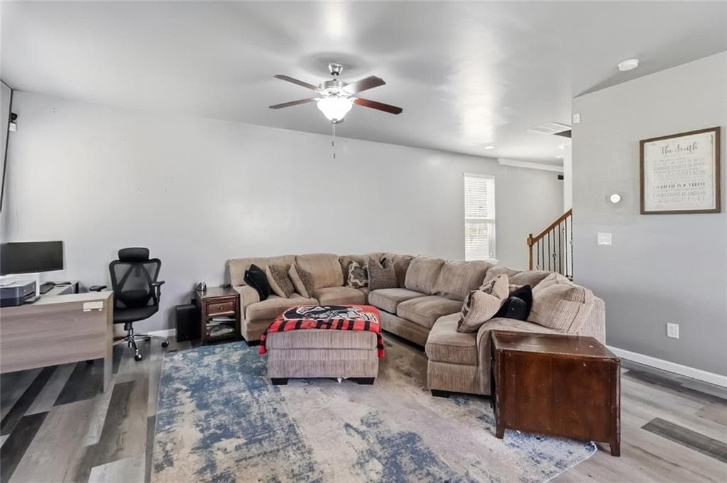 3 bedroom, 3 bathroom, 1,786 sq ft single family residence for sale at 5880 Seabright Lane, Atlanta, GA 30349 — photo 5