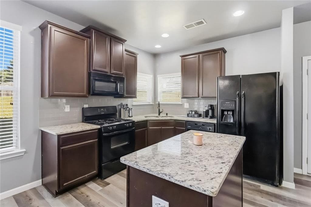 3 bedroom, 3 bathroom, 1,786 sq ft single family residence for sale at 5880 Seabright Lane, Atlanta, GA 30349 — photo 8