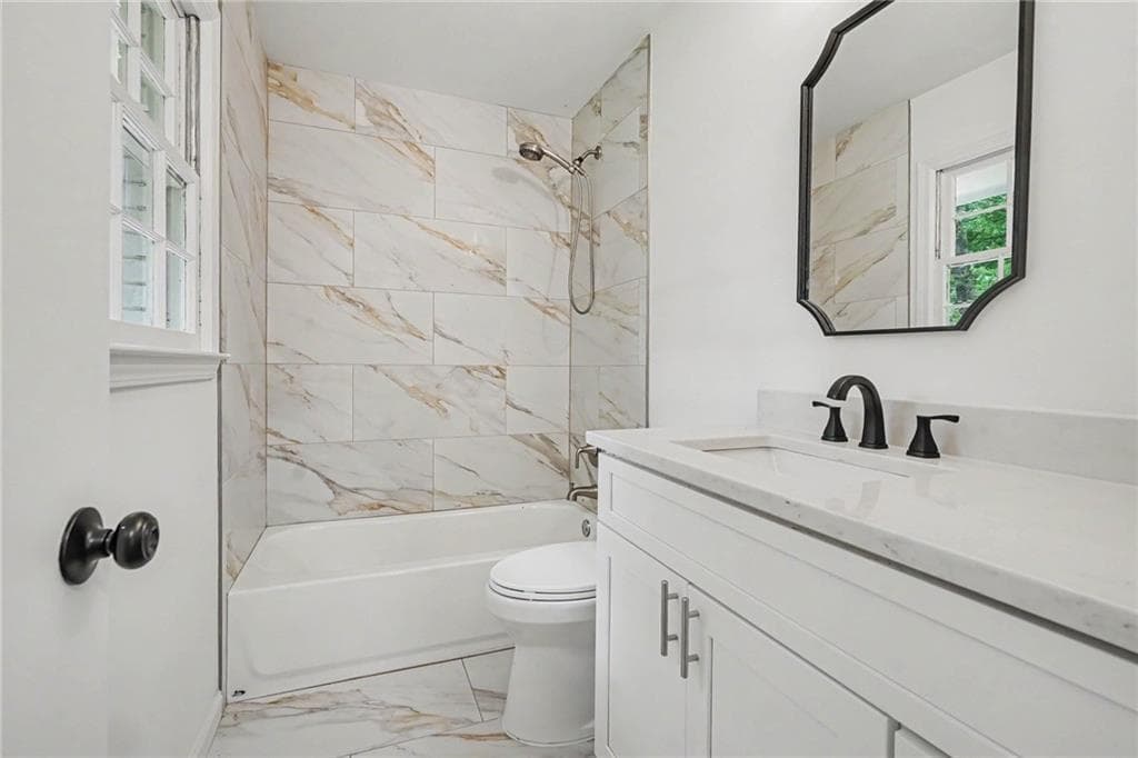 3 bedroom, 2 bathroom, 1,613 sq ft single family residence for sale at 4783 Hickory Court, Lilburn, GA 30047 — photo 8