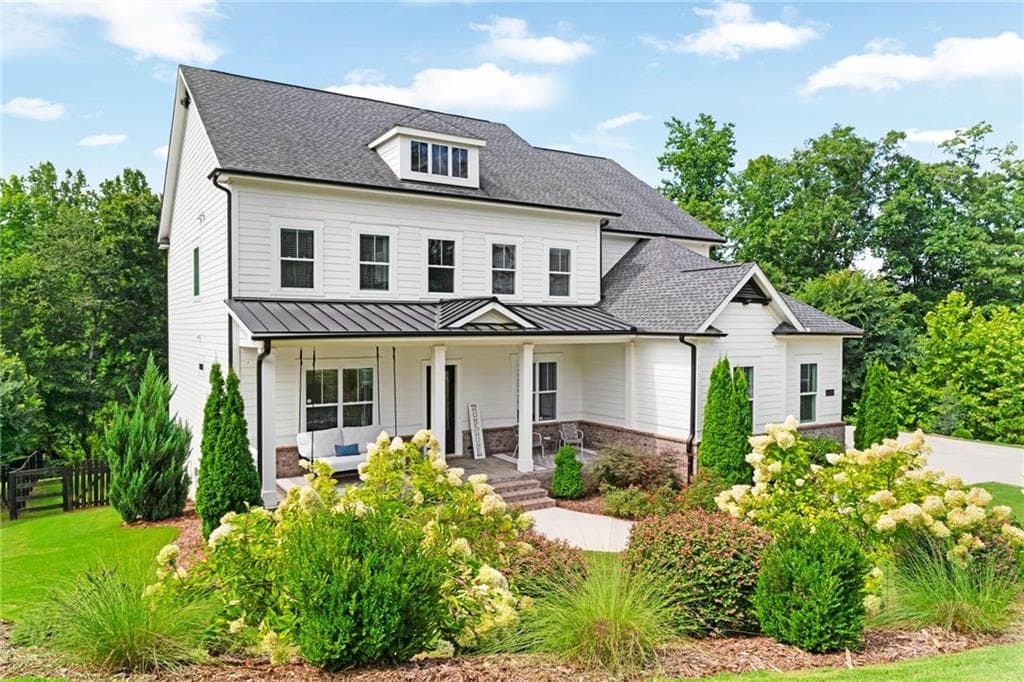 6 bedroom, 6 bathroom, 6,544 sq ft single family residence for sale at 16270 Grand Litchfield Drive, Roswell, GA 30075 — photo 2