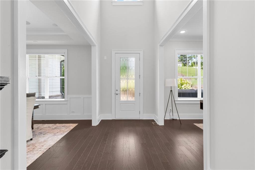 6 bedroom, 6 bathroom, 6,544 sq ft single family residence for sale at 16270 Grand Litchfield Drive, Roswell, GA 30075 — photo 4