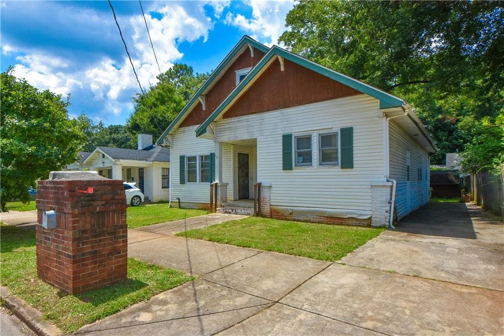 5 bedroom, 3 bathroom, 5,227 sq ft single family residence for sale at 19 Clifton Street, Atlanta, GA 30317 — photo 3
