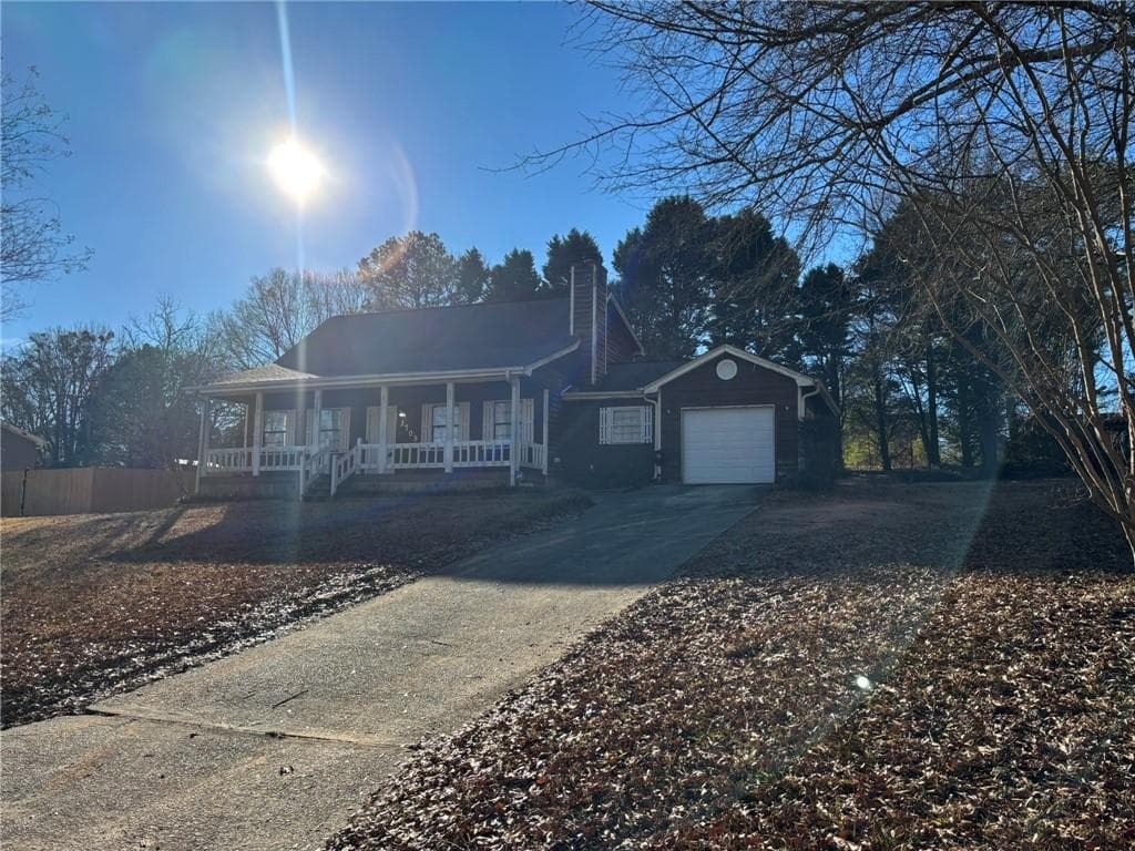 3 bedroom, 2 bathroom, 1,614 sq ft single family residence for sale at 3709 Charlotte Drive, Rex, GA 30273 — photo 3