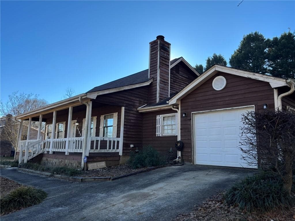 3 bedroom, 2 bathroom, 1,614 sq ft single family residence for sale at 3709 Charlotte Drive, Rex, GA 30273 — photo 5