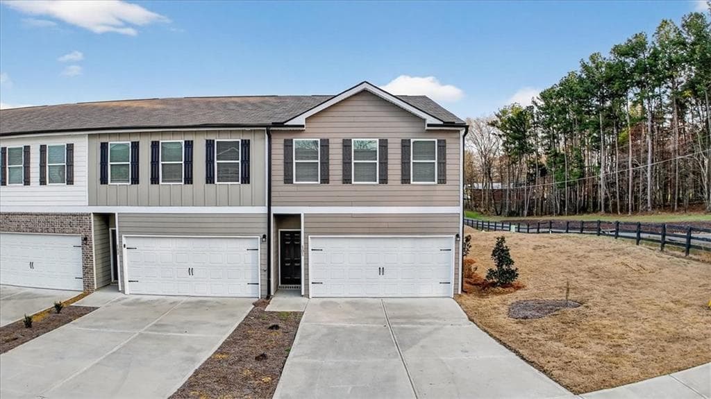 3 bedroom, 3 bathroom, 1,664 sq ft townhouse for sale at 101 Brexley Drive, Calhoun, GA 30701