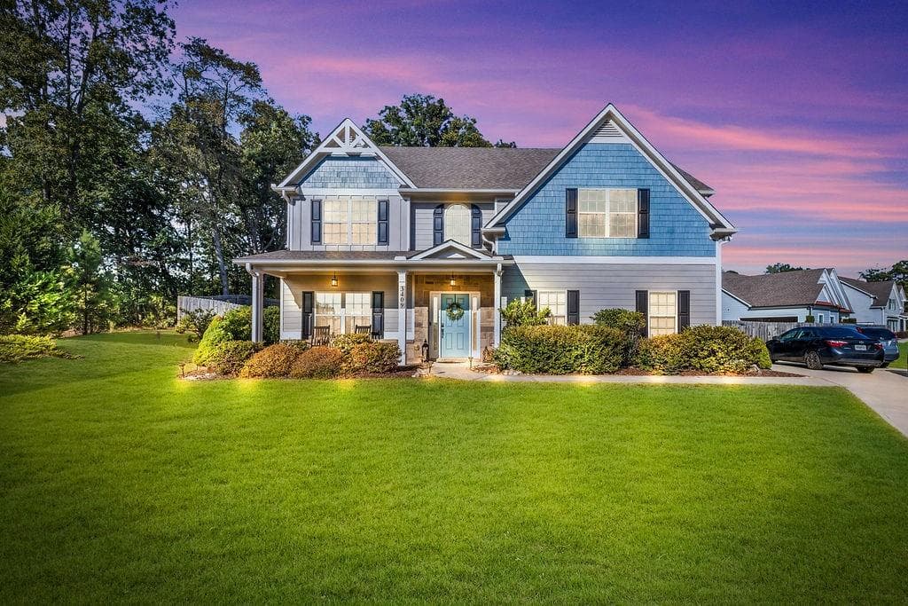 4 bedroom, 3 bathroom, 2,765 sq ft single family residence for sale at 3409 Laurel Glen Court, Gainesville, GA 30504