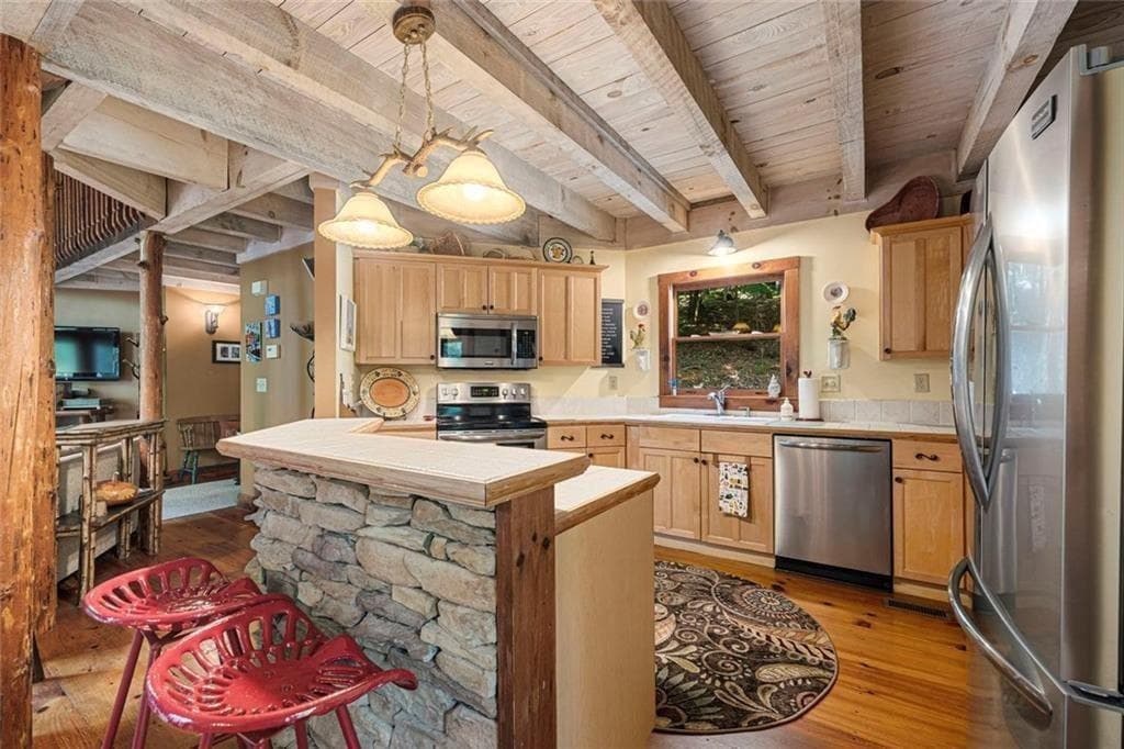 2 bedroom, 3 bathroom, 1,920 sq ft single family residence for sale at 100 Jewel Weed Turn, Jasper, GA 30143 — photo 4