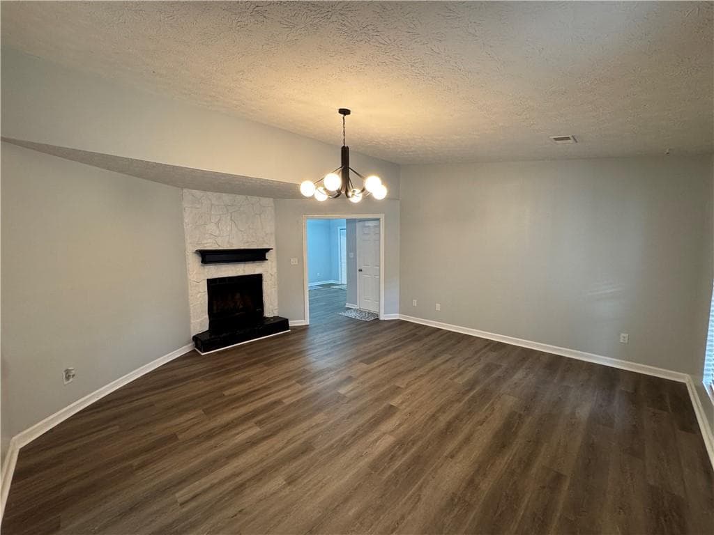 4 bedroom, 2 bathroom, 2,047 sq ft single family residence for sale at 1112 Reynolds Court, Morrow, GA 30260 — photo 3
