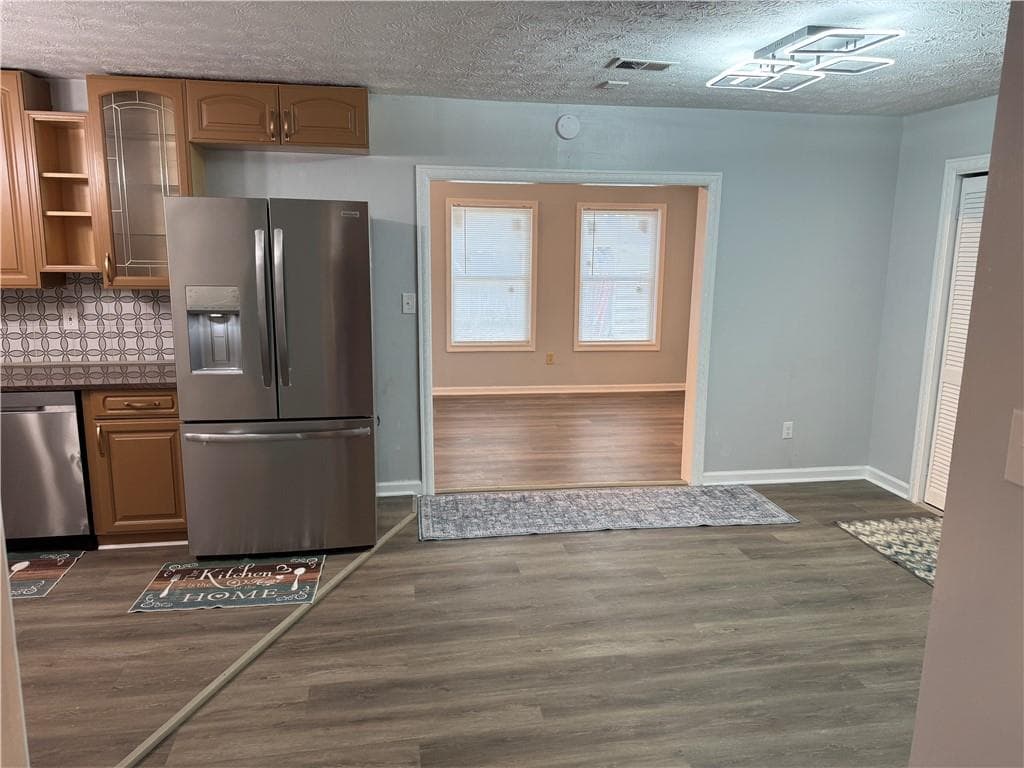 4 bedroom, 2 bathroom, 2,047 sq ft single family residence for sale at 1112 Reynolds Court, Morrow, GA 30260 — photo 6