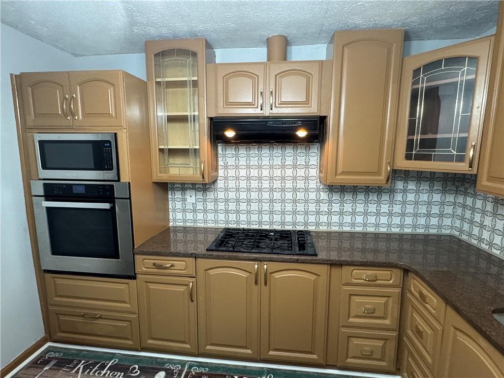 4 bedroom, 2 bathroom, 2,047 sq ft single family residence for sale at 1112 Reynolds Court, Morrow, GA 30260 — photo 8