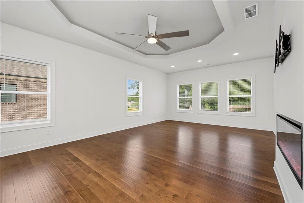 7 bedroom, 5 bathroom, 4,457 sq ft single family residence for sale at 2961 SW Waterford Drive, Conyers, GA 30094 — photo 7