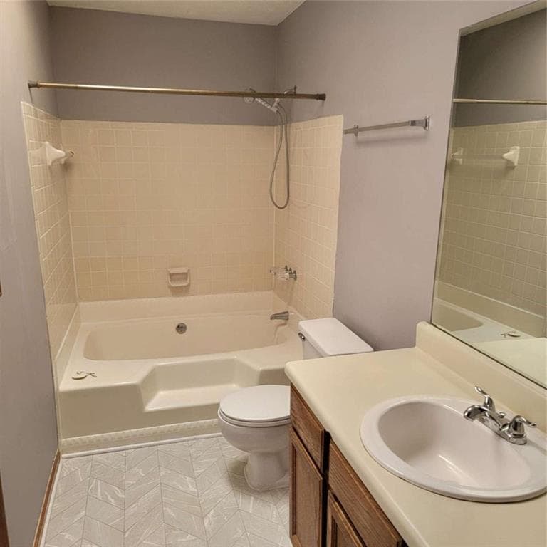 3 bedroom, 2 bathroom, 1,578 sq ft single family residence for rent at 1548 Brandon Square, Lawrenceville, GA 30044 for $1,995 a month — photo 7