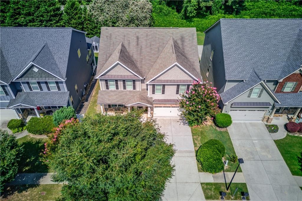 4 bedroom, 3 bathroom, 3,259 sq ft single family residence for sale at 3798 Saddlemaker Drive, Buford, GA 30519 — photo 2