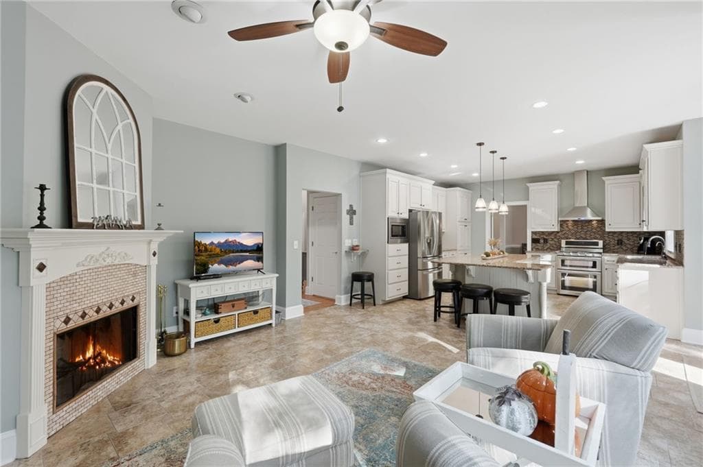 5 bedroom, 3 bathroom, 2,775 sq ft single family residence for sale at 1851 Calvin Drive, Duluth, GA 30097 — photo 3