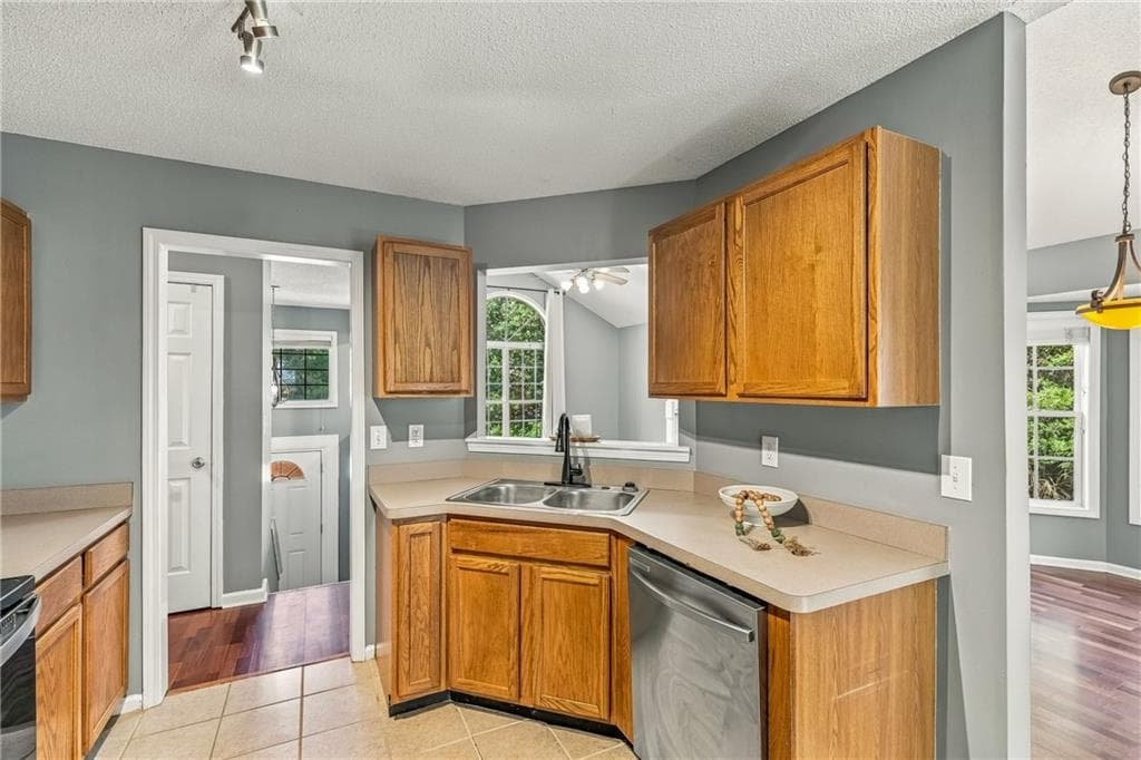 4 bedroom, 2 bathroom, 1,868 sq ft single family residence for sale at 88 Sammie Jo Drive, Dallas, GA 30132 — photo 6