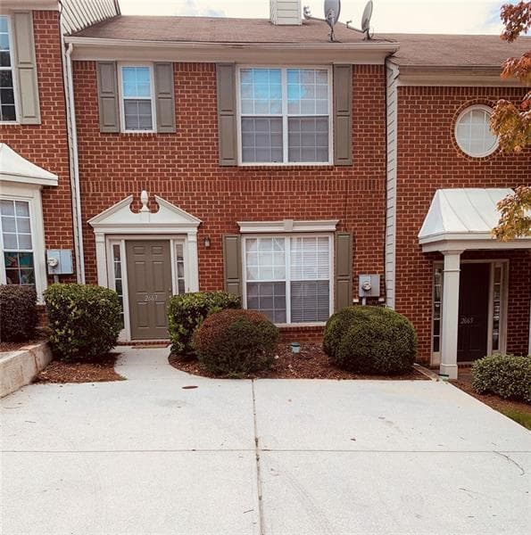 2 bedroom, 3 bathroom, 1,492 sq ft townhouse for rent at 2667 Parkway Trail, Lithonia, GA 30058 for $1,675 a month — photo 1 of 6