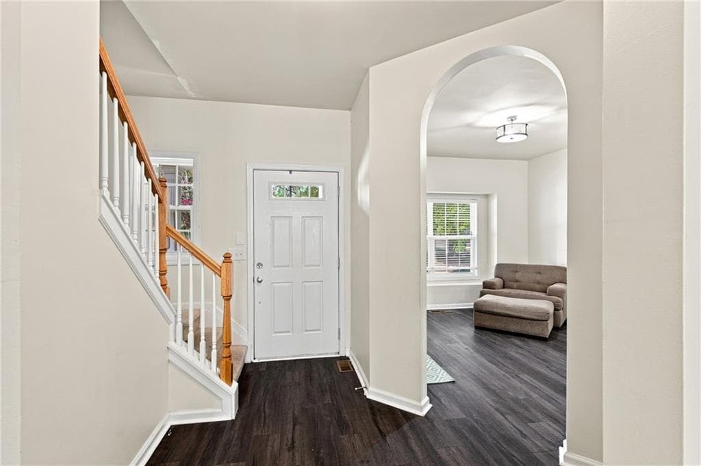 3 bedroom, 3 bathroom, 2,059 sq ft townhouse for sale at 2747 Cedar Drive, Lawrenceville, GA 30043 — photo 3