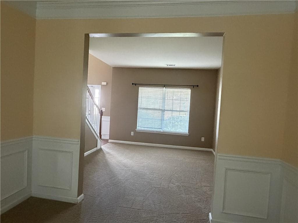 4 bedroom, 3 bathroom, 2,300 sq ft single family residence for rent at 945 Tree Top Drive, Suwanee, GA 30024 for $2,500 a month — photo 8