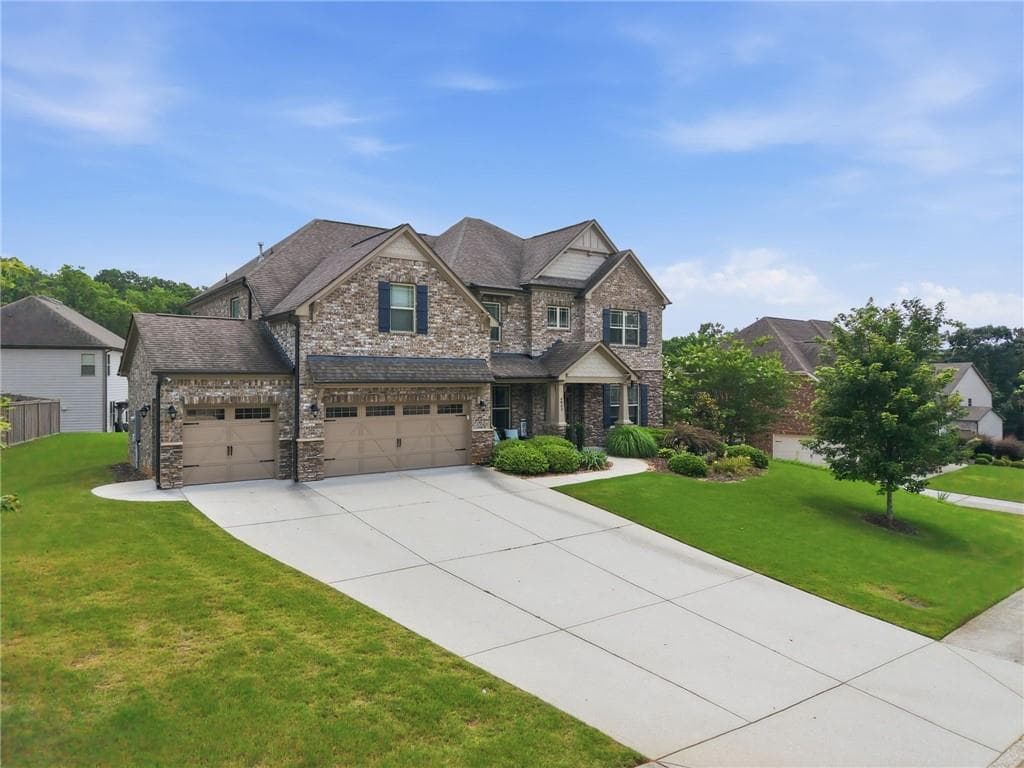 5 bedroom, 4 bathroom, 3,820 sq ft single family residence for sale at 4863 Highland Wood Drive, Auburn, GA 30011 — photo 4