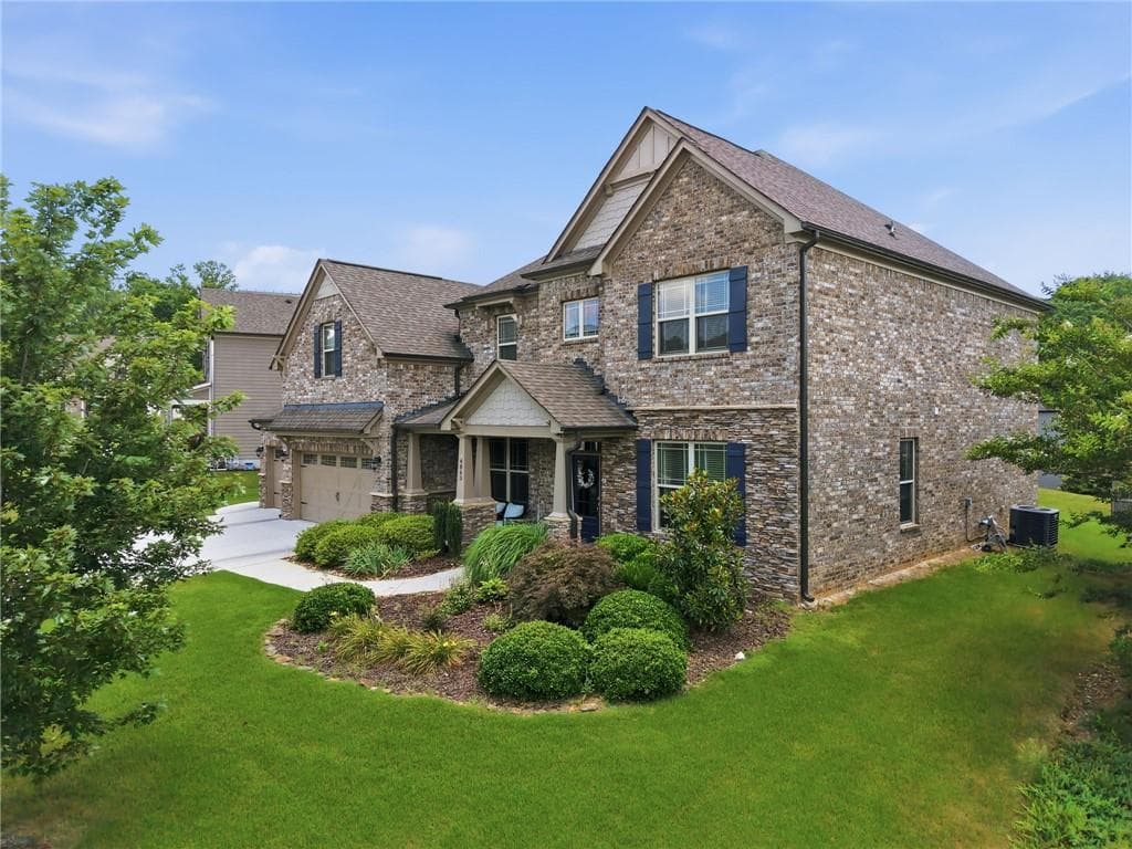 5 bedroom, 4 bathroom, 3,820 sq ft single family residence for sale at 4863 Highland Wood Drive, Auburn, GA 30011 — photo 5