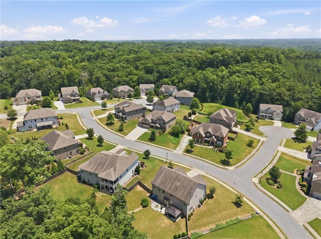 5 bedroom, 4 bathroom, 3,820 sq ft single family residence for sale at 4863 Highland Wood Drive, Auburn, GA 30011 — photo 8