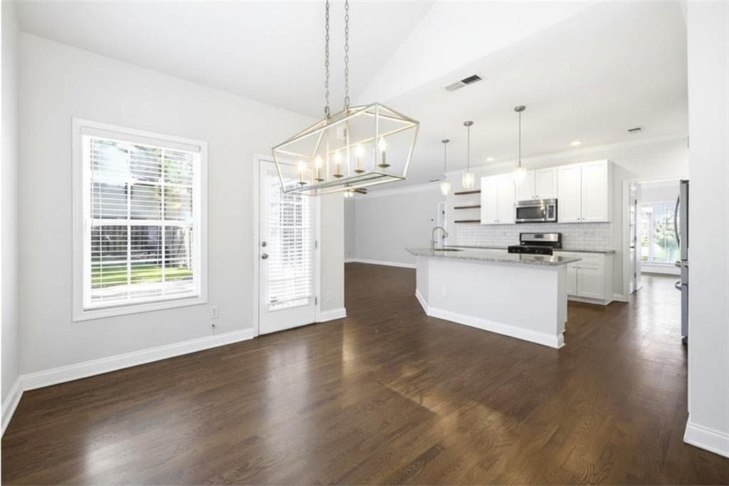 4 bedroom, 3 bathroom, 2,646 sq ft single family residence for rent at 4394 Mill Water Crossing, Douglasville, GA 30135 for $2,500 a month — photo 6