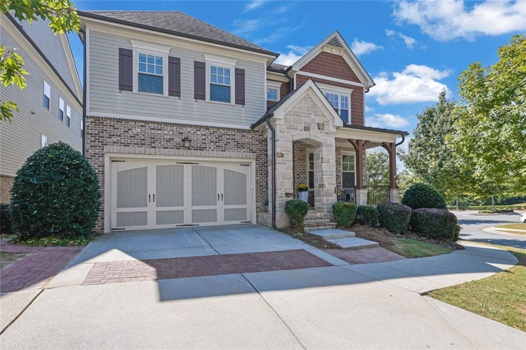 6 bedroom, 6 bathroom, 5,163 sq ft single family residence for sale at 812 Olmsted Lane, Johns Creek, GA 30097 — photo 2