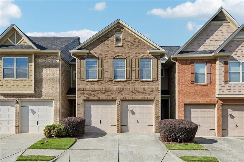 3 bedroom, 3 bathroom, 1,728 sq ft townhouse for sale at 2187 Oakland Grove Place, Lawrenceville, GA 30044 — photo 2