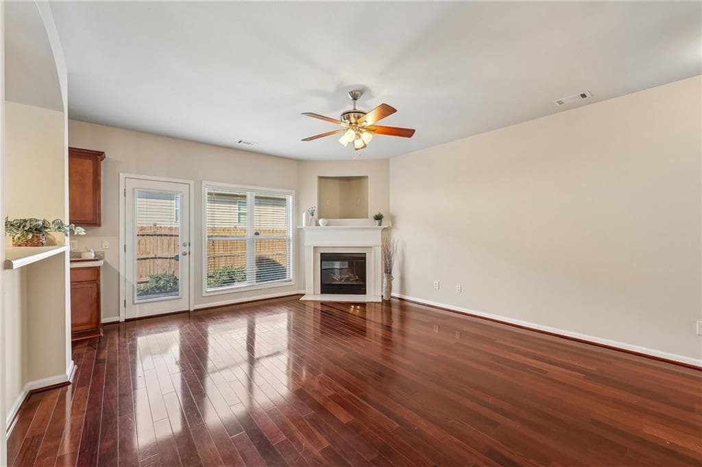 3 bedroom, 3 bathroom, 1,728 sq ft townhouse for sale at 2187 Oakland Grove Place, Lawrenceville, GA 30044 — photo 9