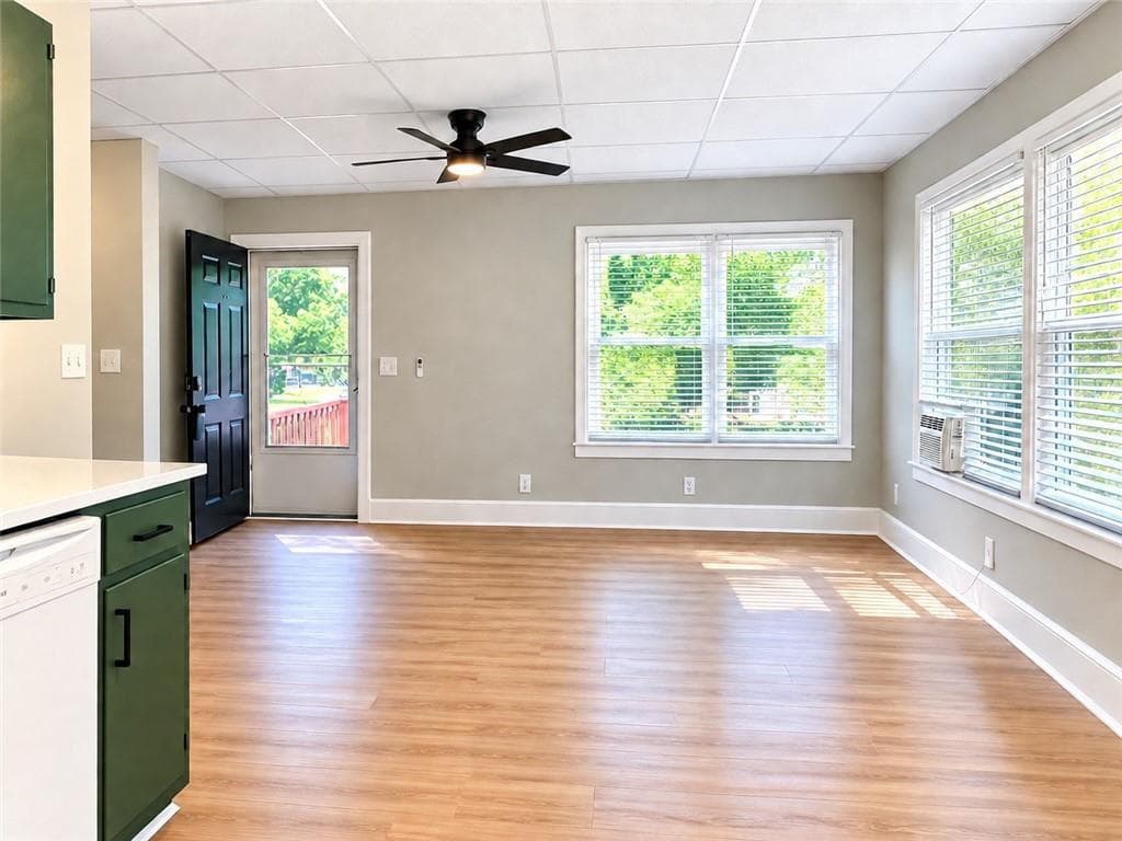 2 bedroom, 1 bathroom, 2,212 sq ft single family residence for rent at 6095 Mulberry St Extension A, Austell, GA 30168 for $1,300 a month — photo 2