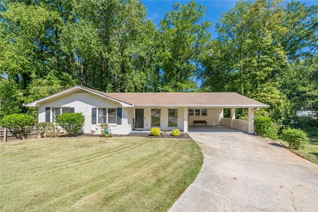 4 bedroom, 3 bathroom, 2,892 sq ft single family residence for sale at 2670 Kelly Lake Court, Decatur, GA 30032
