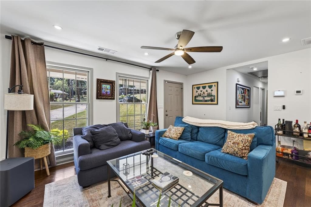 4 bedroom, 3 bathroom, 2,892 sq ft single family residence for sale at 2670 Kelly Lake Court, Decatur, GA 30032 — photo 5