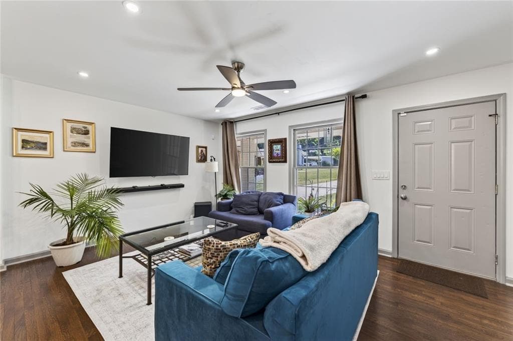 4 bedroom, 3 bathroom, 2,892 sq ft single family residence for sale at 2670 Kelly Lake Court, Decatur, GA 30032 — photo 7