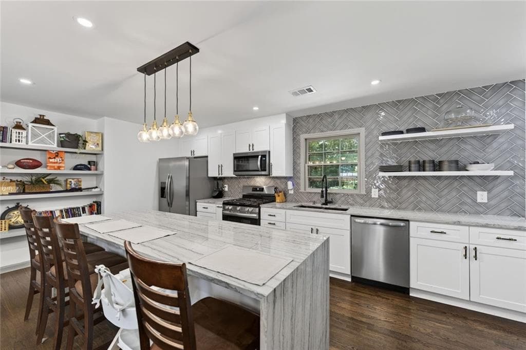 4 bedroom, 3 bathroom, 2,892 sq ft single family residence for sale at 2670 Kelly Lake Court, Decatur, GA 30032 — photo 10