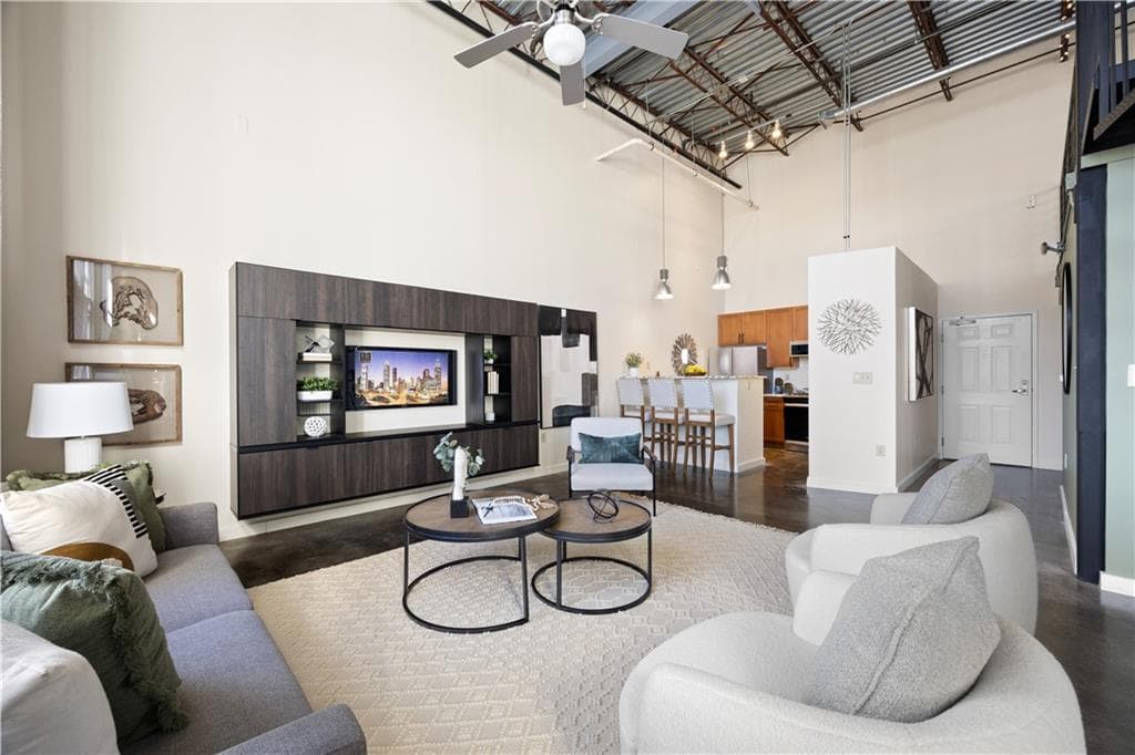 1 bedroom, 1 bathroom, 1,070 sq ft condominium for sale at 572 Edgewood Avenue 301, Atlanta, GA 30312 — photo 4