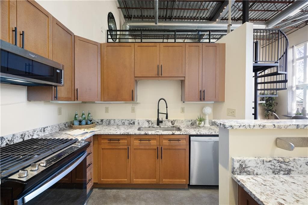 1 bedroom, 1 bathroom, 1,070 sq ft condominium for sale at 572 Edgewood Avenue 301, Atlanta, GA 30312 — photo 6