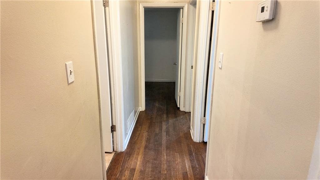 3 bedroom, 2 bathroom, 1,196 sq ft single family residence for sale at 3831 Braswell Circle, Austell, GA 30106 — photo 8