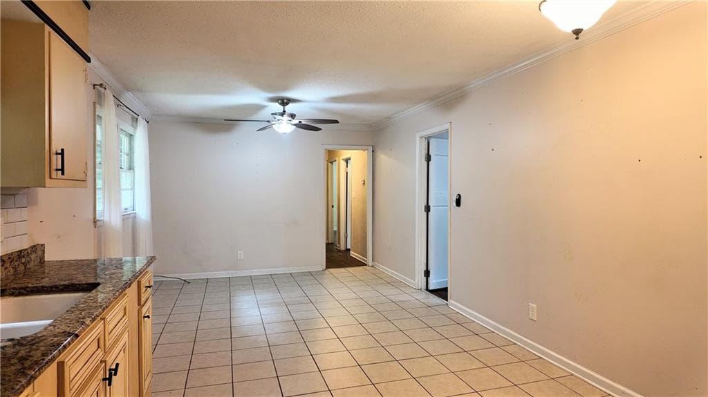 3 bedroom, 2 bathroom, 1,196 sq ft single family residence for sale at 3831 Braswell Circle, Austell, GA 30106 — photo 6