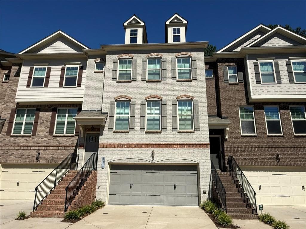 3 bedroom, 4 bathroom, 2,666 sq ft townhouse for sale at 1618 Longmoor Lane 1, Smyrna, GA 30080 — photo 2