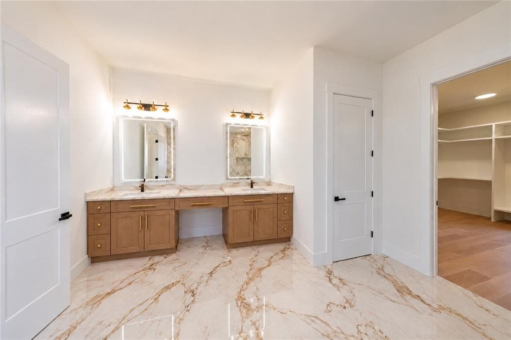 6 bedroom, 8 bathroom, 7,200 sq ft single family residence for sale at 3664 Fence Road, Auburn, GA 30011 — photo 6