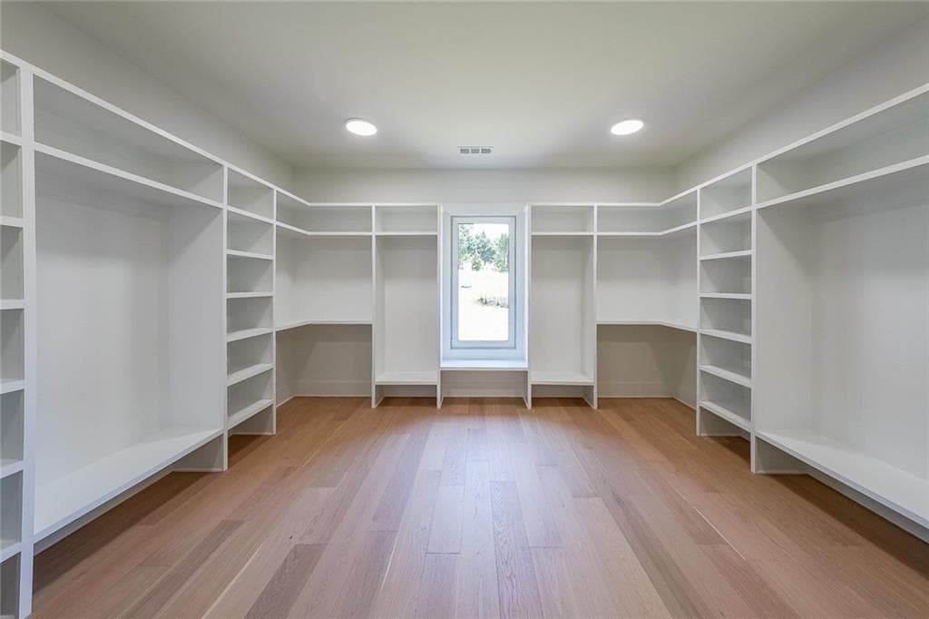 6 bedroom, 8 bathroom, 7,200 sq ft single family residence for sale at 3664 Fence Road, Auburn, GA 30011 — photo 8