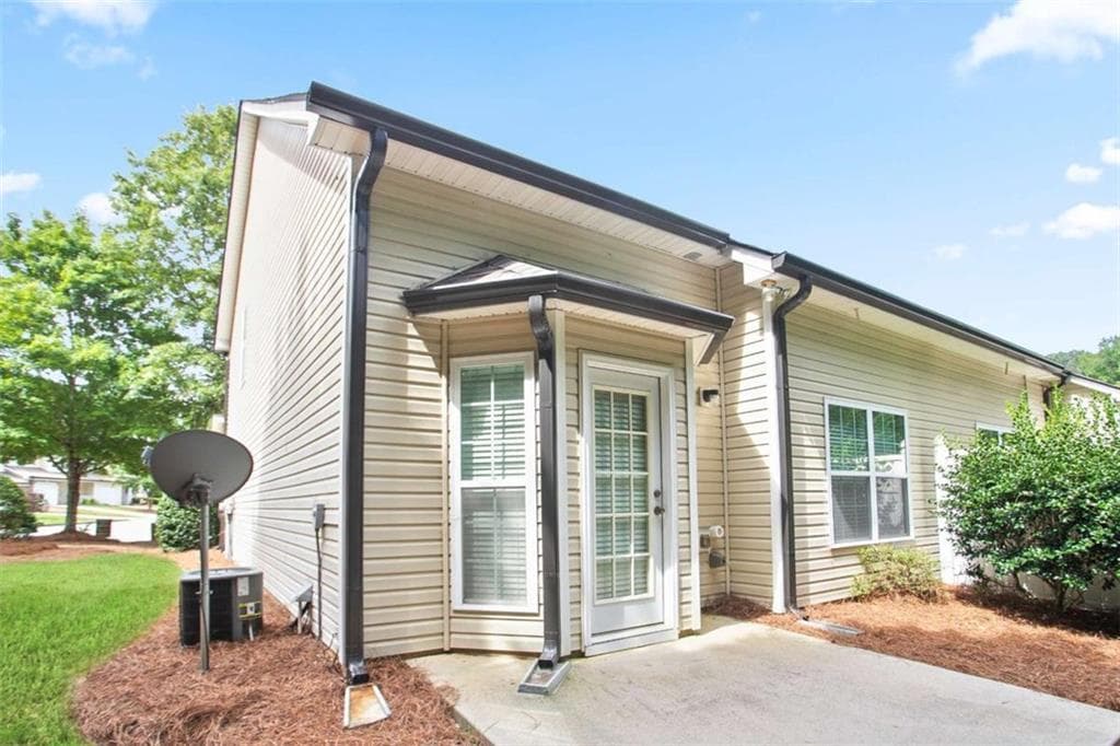 2 bedroom, 2 bathroom, 1,344 sq ft townhouse for sale at 184 Darby's Crossing Court, Hiram, GA 30141 — photo 4