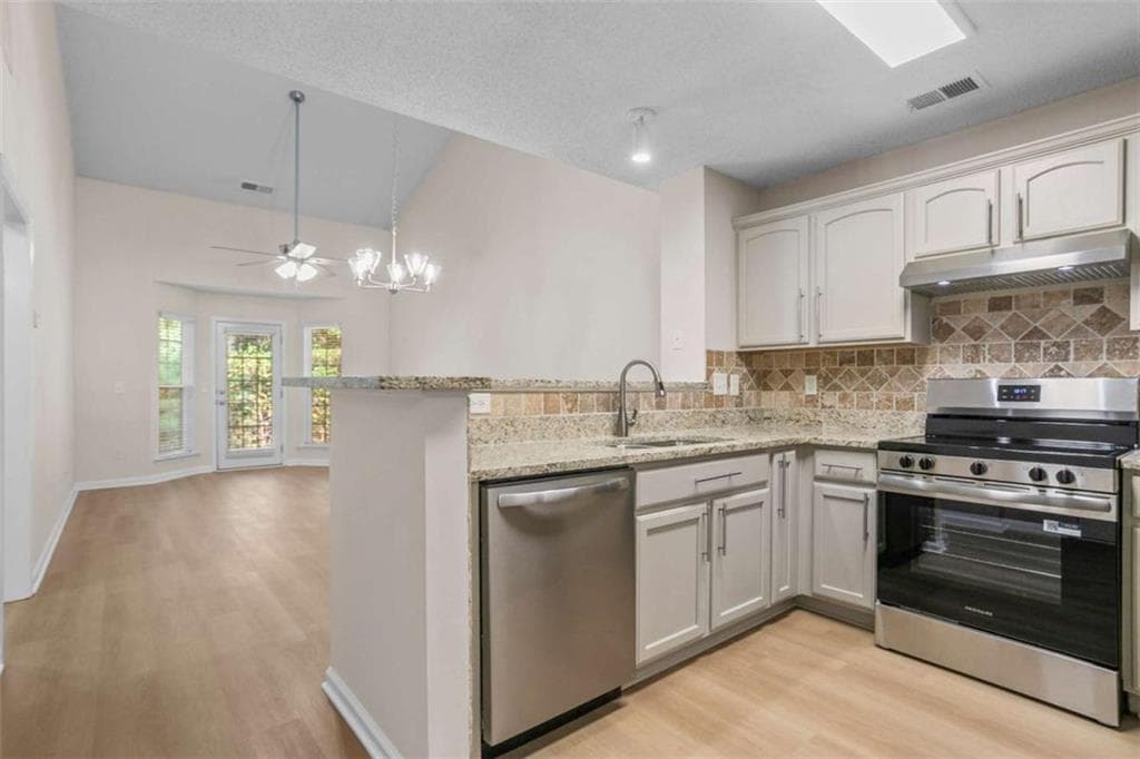 2 bedroom, 2 bathroom, 1,344 sq ft townhouse for sale at 184 Darby's Crossing Court, Hiram, GA 30141 — photo 10