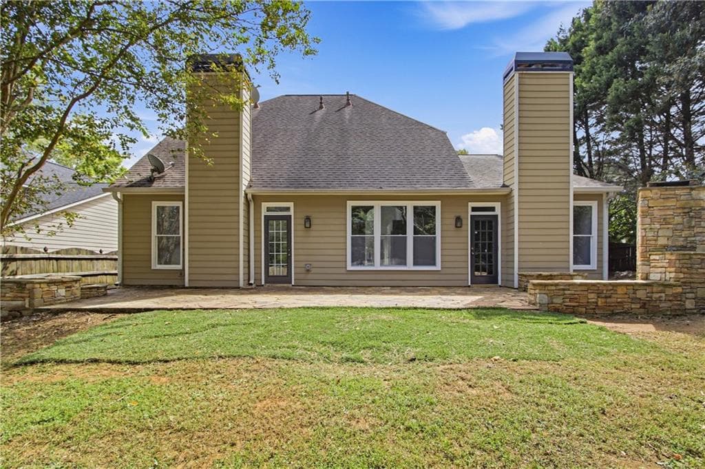 4 bedroom, 3 bathroom, 2,308 sq ft single family residence for sale at 500 Camber Woods Drive, Roswell, GA 30076 — photo 5