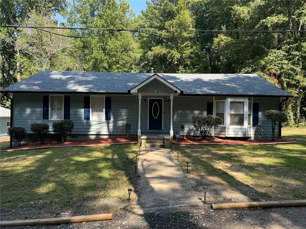 3 bedroom, 2 bathroom, 1,608 sq ft single family residence for sale at 200 Gordon Circle, Mableton, GA 30126 — photo 5