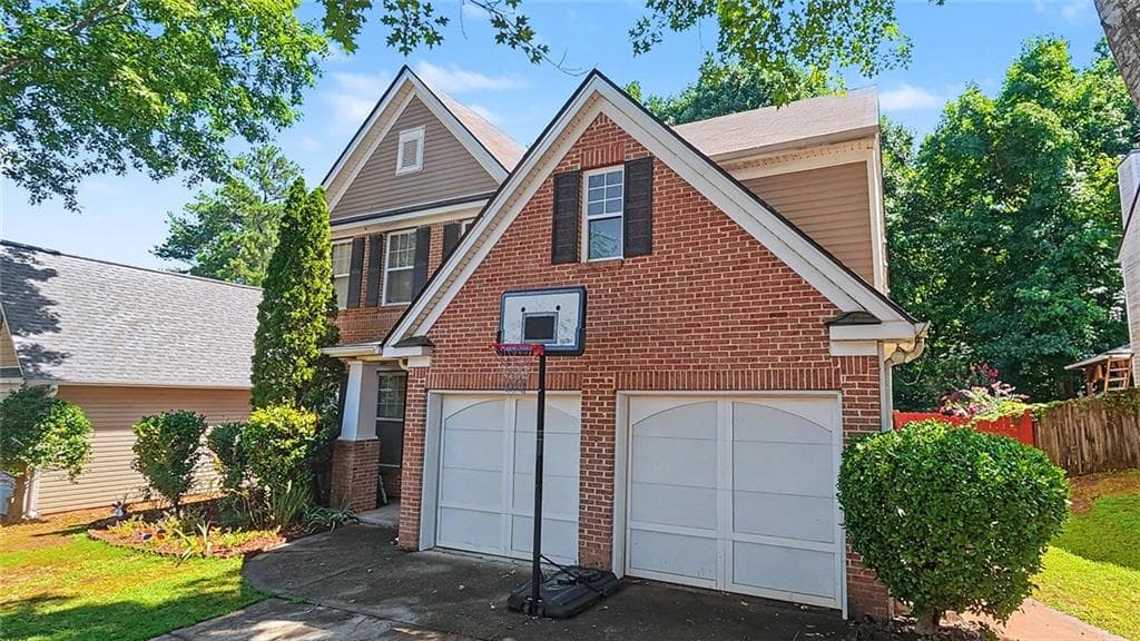 5 bedroom, 3 bathroom, 2,700 sq ft single family residence for sale at 6699 Island Pointe Drive, Buford, GA 30518 — photo 4