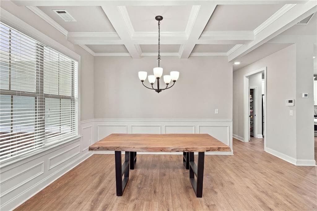 4 bedroom, 3 bathroom, 2,417 sq ft single family residence for sale at 10 Stratford Way, Kingston, GA 30145 — photo 7